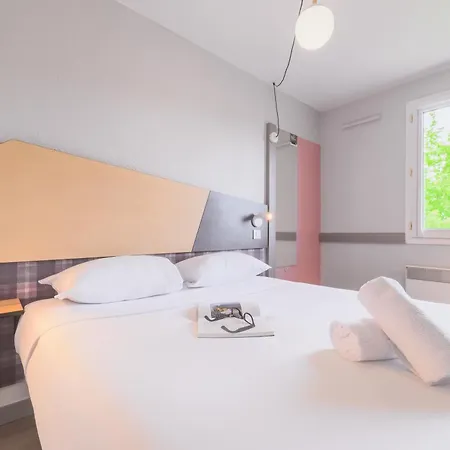 Отель Greet Cran-gevrier By Accor