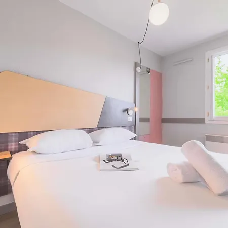 Greet Cran-gevrier By Accor Hotel 3*