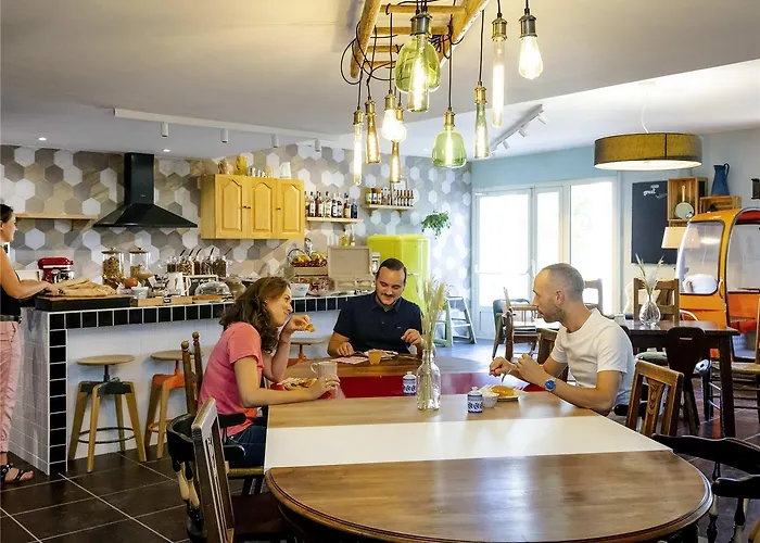מלון Greet Hotel Annecy Cran-Gevrier By Accor 3*
